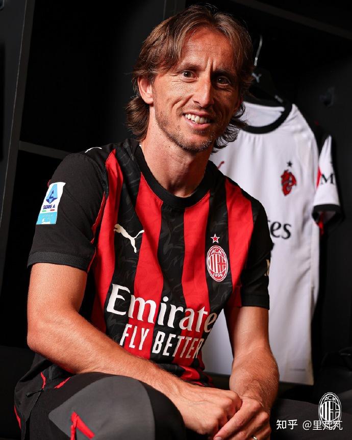 瑞士羽球超级300赛｜陈家杰止步入选赛次圈 贺首维连胜闯正赛