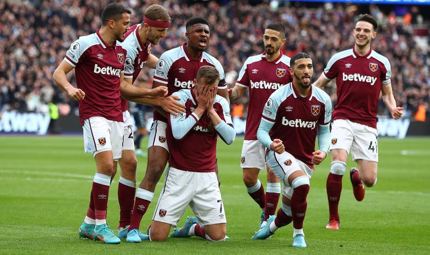 解析“麻将残局”：最后十张牌的生死博弈与弃胡保平。（透视麻将收官：末十张的胜负抉择与弃胡守平之道）