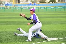 桑德斯：库里强到离谱，教练信任我所以才让我去防他